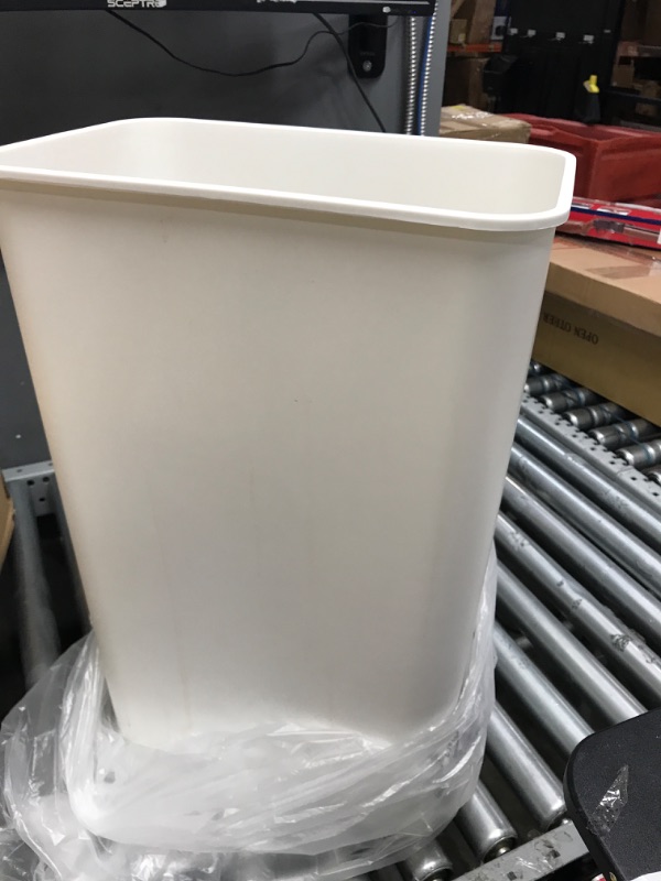 Photo 2 of **USED**
Simpli-Magic 79503 13 Gallon Touchless Sensor Trash Can, Rectangle Garbage Bin, Perfect for Home, Kitchen, Office, White