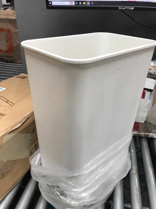 Photo 3 of **USED**
Simpli-Magic 79503 13 Gallon Touchless Sensor Trash Can, Rectangle Garbage Bin, Perfect for Home, Kitchen, Office, White