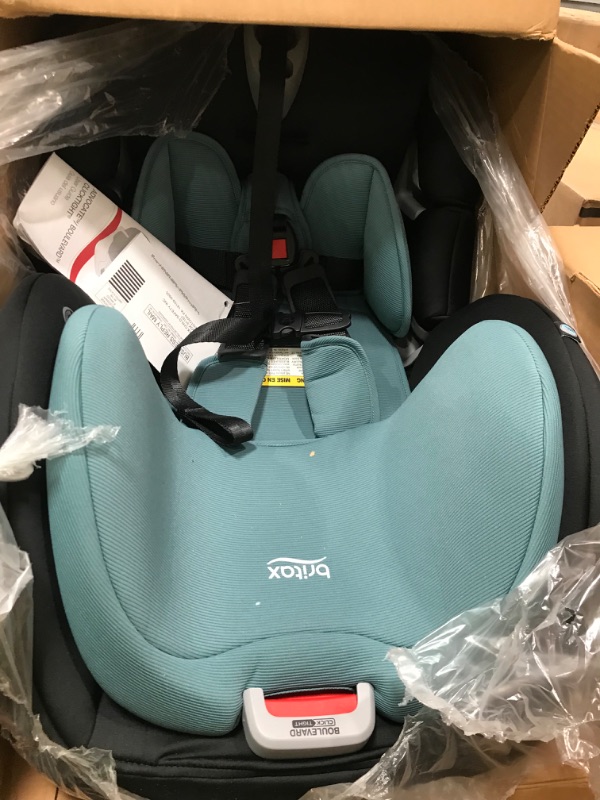 Photo 3 of **USED**  MINOR DAMAGE  Britax Boulevard Clicktight Convertible Car Seat, Green Contour SafeWash Boulevard Green Contour