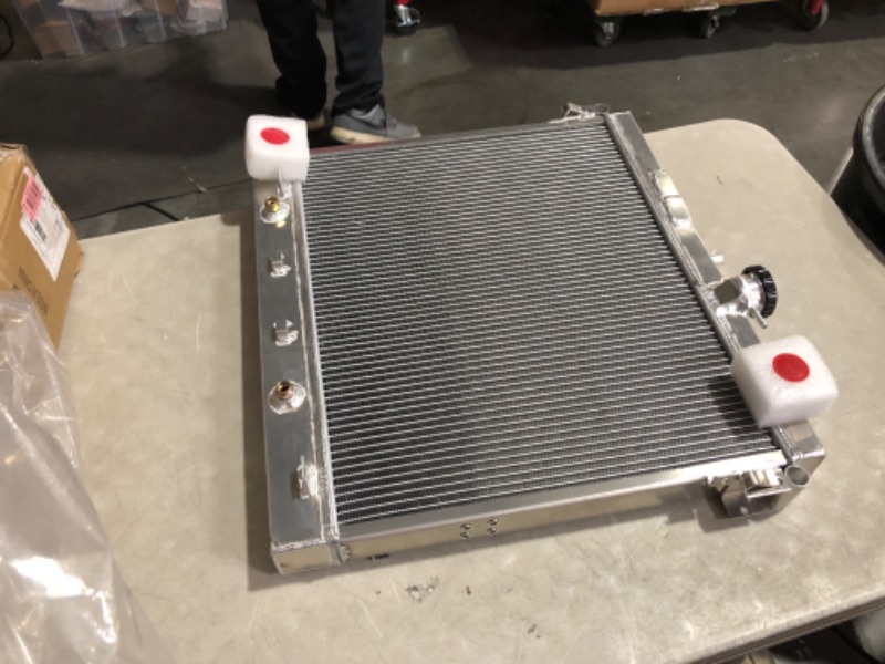 Photo 5 of ***USED - MIGHT BE MISSING PARTS***
Tepilauda Full Aluminum Radiator compatible with 2006-2012 Chevy GMC Hummer Colorado Canyon H3 H3T 3 Row Core Radiator