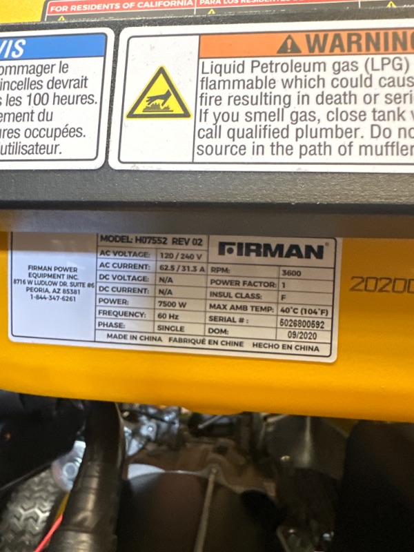 Photo 4 of ***USED*** FIRMAN R-H07552 9,400 W / 7,500 W HYBRID DUAL FUEL GENERATOR