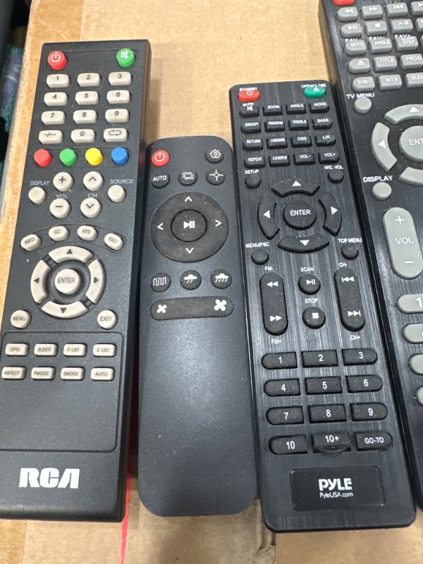 Photo 2 of Bundle of 6 assorted remotes.