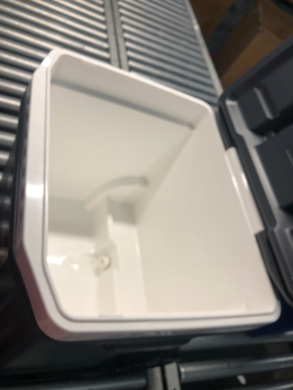 Photo 8 of ***DAMAGED - HANDLE CRACKED - SEE PICTURES - NO PACKAGING***
Igloo Profile II 60-Qt. Rolling Cooler
