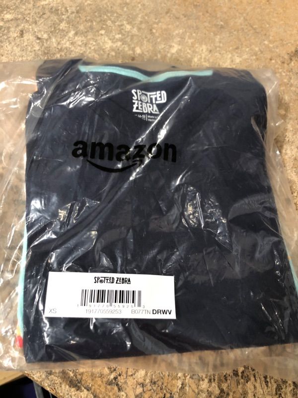 Photo 2 of Amazon Essentials Boys and Toddlers' Short-Sleeve V-Neck T-Shirt Tops (Previously Spotted Zebra), Multipacks 4 Navy/Blue/White, Dinosaur X-Small