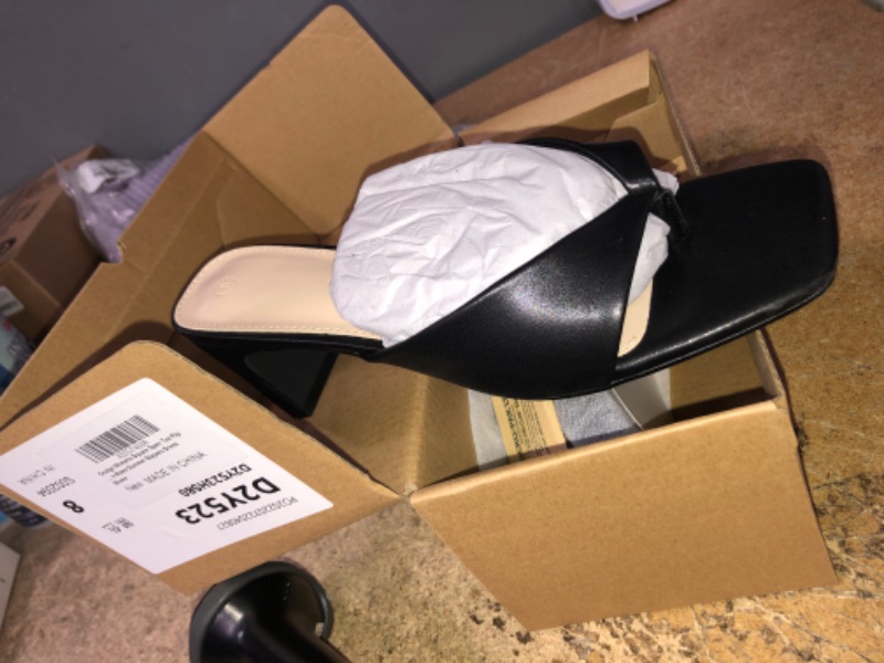 Photo 1 of Coutgo Black Square Open Toe Flip Flop Shoes Size 8 