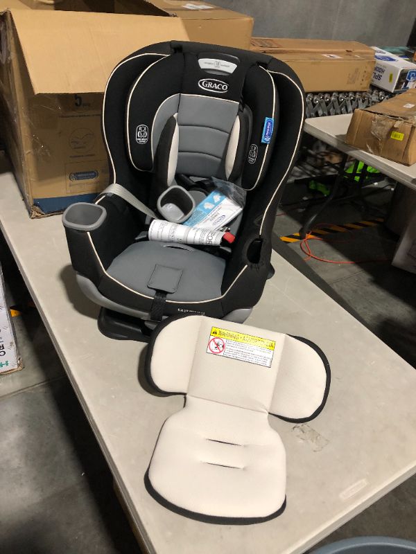 Photo 6 of ***HEAVILY USED AND DIRTY***
Graco Extend2Fit Convertible Car Seat, Gotham