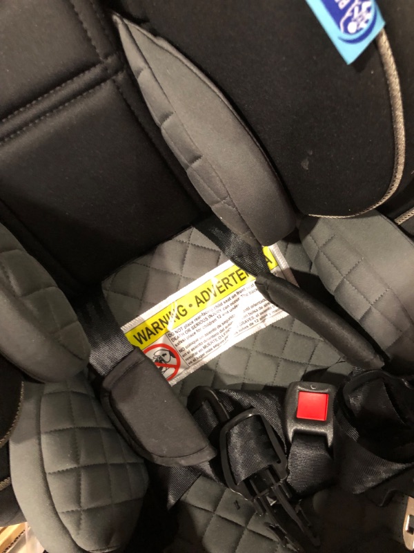 Photo 7 of (USED) Graco Extend2Fit 3 in 1 Car Seat | Ride Rear Facing Longer with Extend2Fit, featuring TrueShield Side Impact Technology, Ion , 20.75x19x24.5 Inch (Pack of 1) 3-in-1 Ion