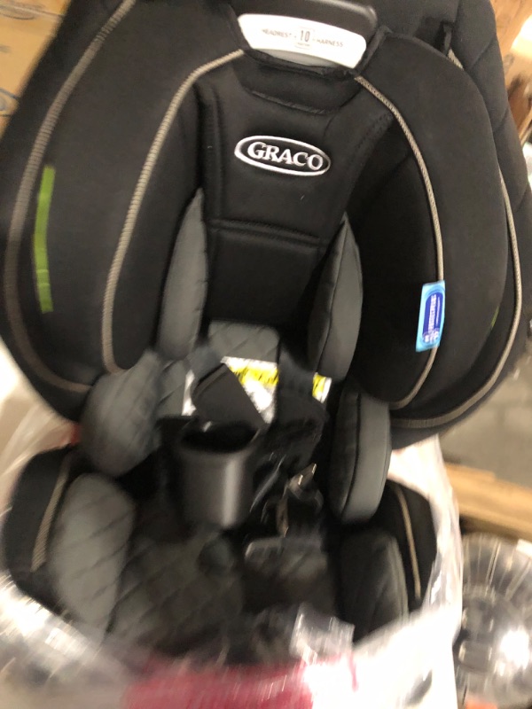 Photo 4 of *MINOR STAINS*
Graco Extend2Fit 3 in 1 Car Seat 