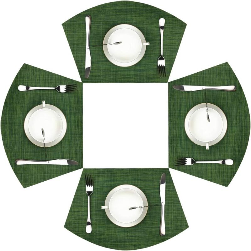 Photo 1 of **TWO PACK** GoTCele Round Table Placemats Wedge Placemats Set of 4 Indoor Outdoor Vinyl Placeamts Washable Non-Slip (Navy Blue) Set of 4 ?Seaweed Green?