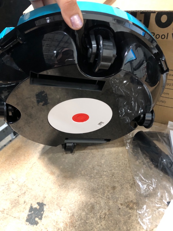 Photo 3 of ???? ???????? Cordless Pool Vacuum -?Up to ??? Mins?Robot Pool Vacuum Cleaner for Above Ground /Inground Pool?Enhance?5200mAh Battery?2-Motor?Powerful Suction for Flat Pool Up 650 Sq.Ft