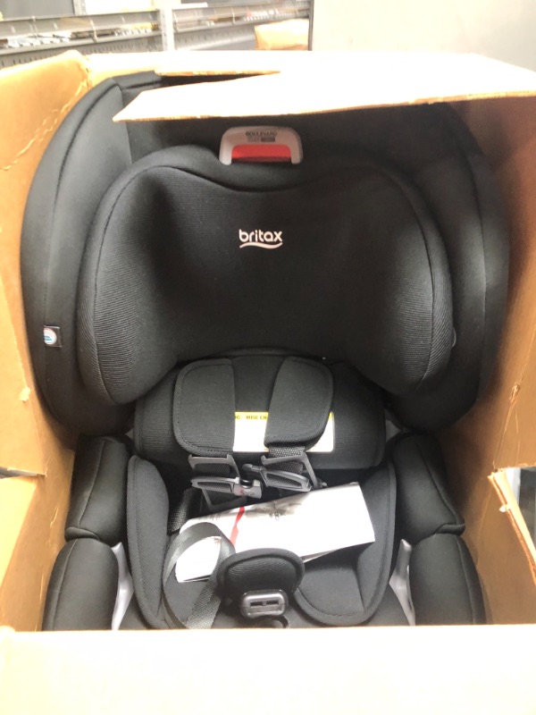 Photo 2 of Britax Boulevard ClickTight Convertible Car Seat