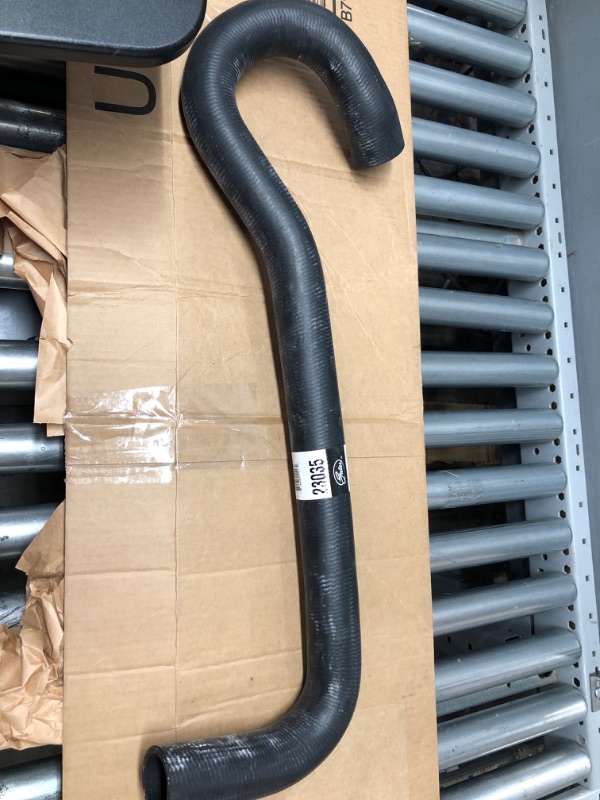 Photo 2 of Gates 23035 Premium Molded Coolant Hose