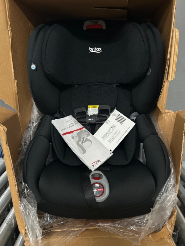 Photo 2 of Britax Boulevard ClickTight Convertible Car Seat