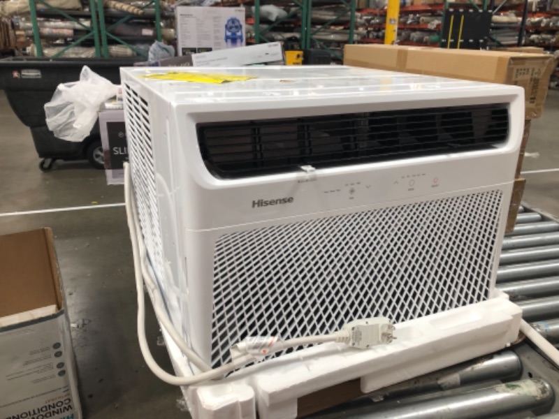 Photo 5 of 1000-sq ft Window Air Conditioner with Heater and Remote (230-Volt; 18000-BTU)
