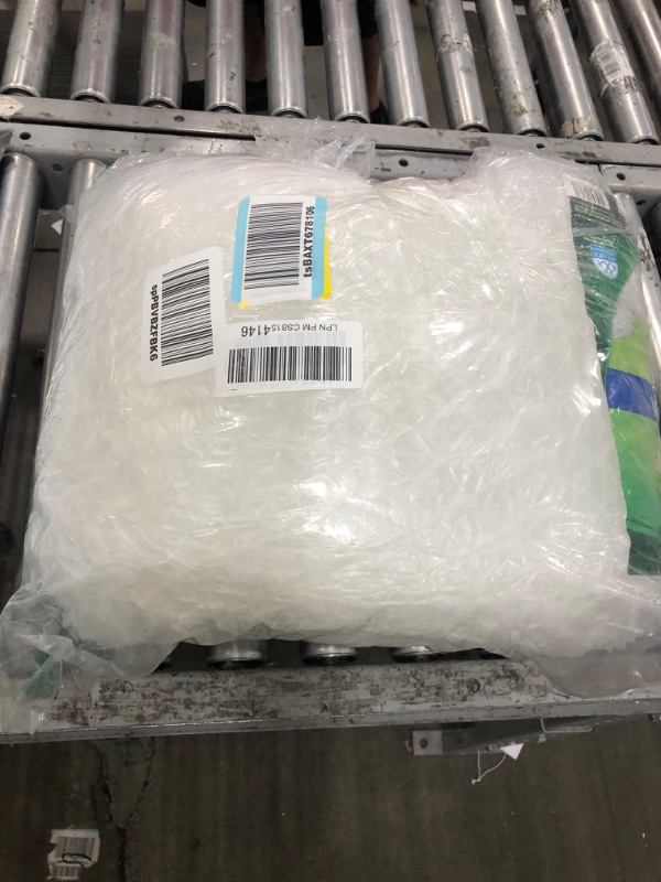 Photo 2 of Duck Brand Large Bubble Wrap Cushioning, 5/16" Bubbles for Extra Protection Packing, Shipping, and Moving, Perforated Every 12", 12" x 60' per Roll 12 in. x 60 ft.