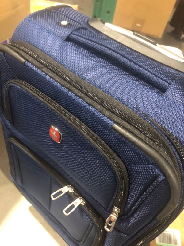 Photo 3 of [READ NOTES]
SwissGear Sion Softside Expandable Roller Luggage, Blue, Carry-On 21-Inch
