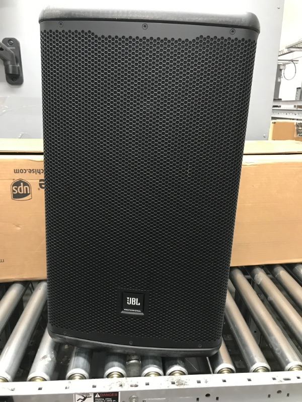 Photo 2 of JBL Professional EON712 Powered PA Loudspeaker with Bluetooth, 12-inch ,Black 12-Inch Speaker Reinforcement