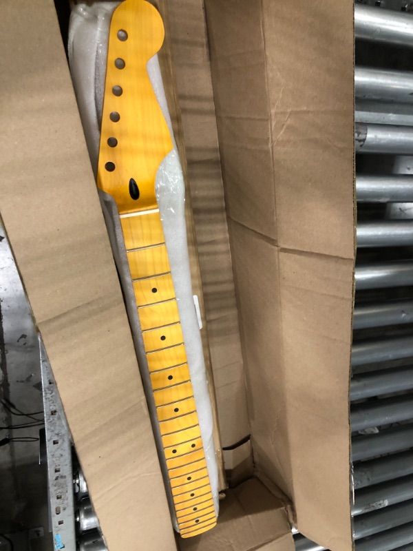 Photo 2 of 22 Fret Electric Guitar Neck Maple Fingerboard for ST Strat Style Replacement Electric Guitar (Matte yellow ST)