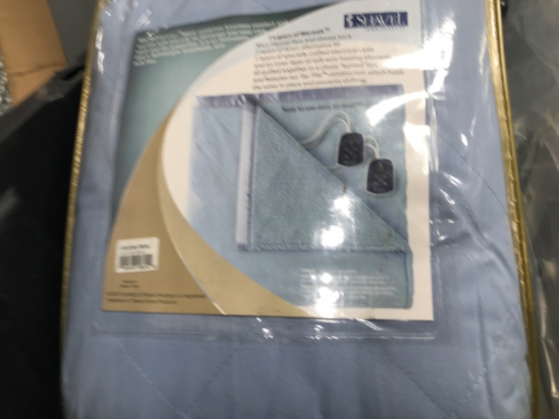 Photo 2 of Shavel Home Products Micro Flannel Reverse to Sherpa Electric Heated Blanket, Wedgewood, King Wedgewood King