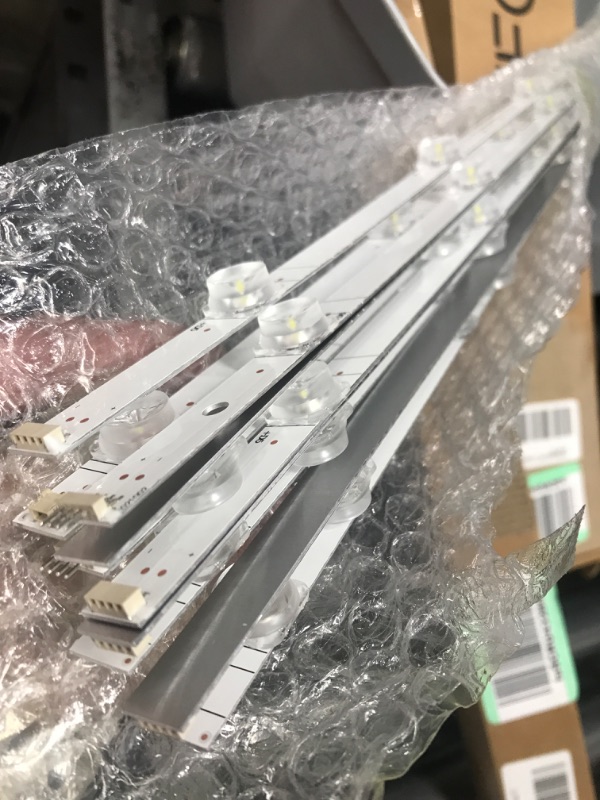 Photo 2 of 10 pcs LED Backlight Strips Set for Hisense JL.D580A1330-365AS-M_V02 LC-58Q7370U LC-58Q7330U LC-58Q620U 58R6E 58H6550E H58AE6100 H58A6100 H58AE6000 H58AE6100UK HZ58A55 HD580S1U02 HD580S1U9