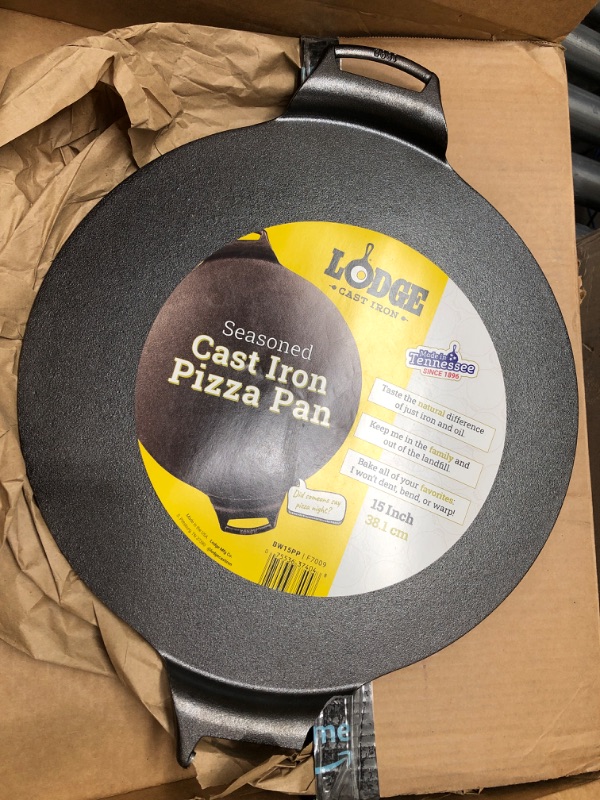 Photo 2 of 15" Cast Iron Pizza Pan