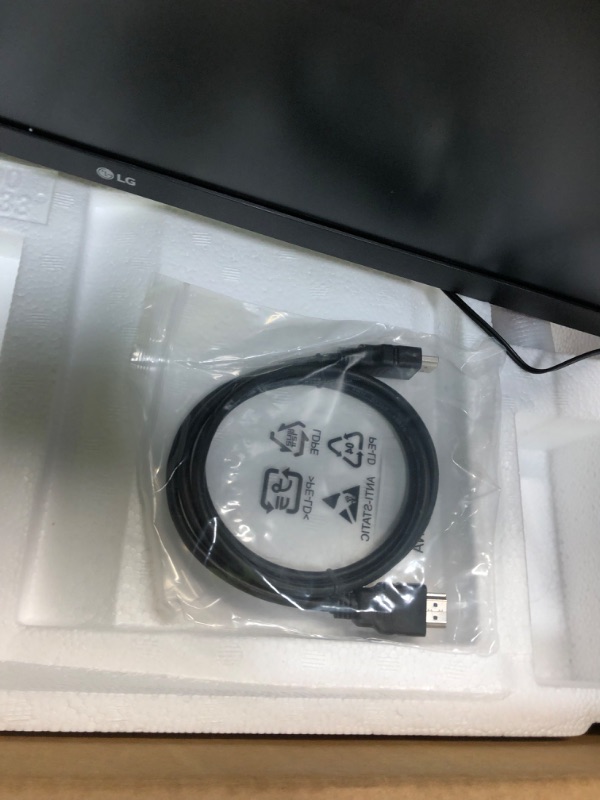 Photo 3 of LG 22 CLASS FULL HD IPS LED MO