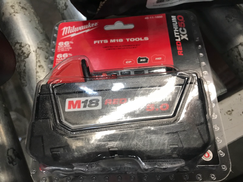 Photo 2 of Milwaukee 48-11-1850 M18 Redlithium 5.0Ah Bat Pack