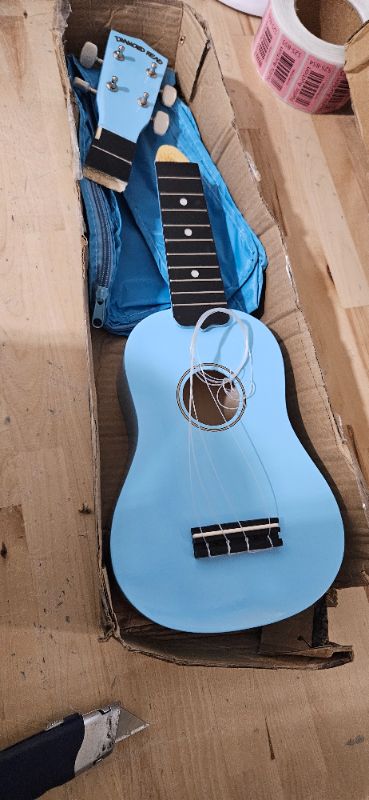 Photo 2 of (SNAPPED, NEEDS WOOD GLUE) Diamond Head DU-106 Rainbow Soprano Ukulele - Light Blue Light Blue Ukulele