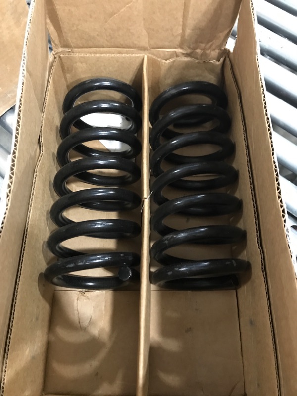 Photo 2 of MOOG 81194 Coil Spring Set