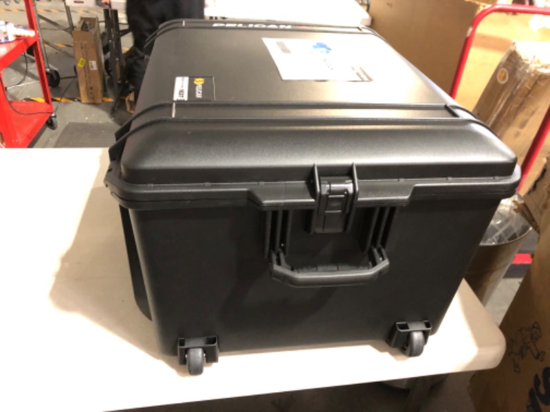 Photo 5 of **USED** **EXCELLENT CONDITION** Pelican Air 1637 Case with Foam - Black