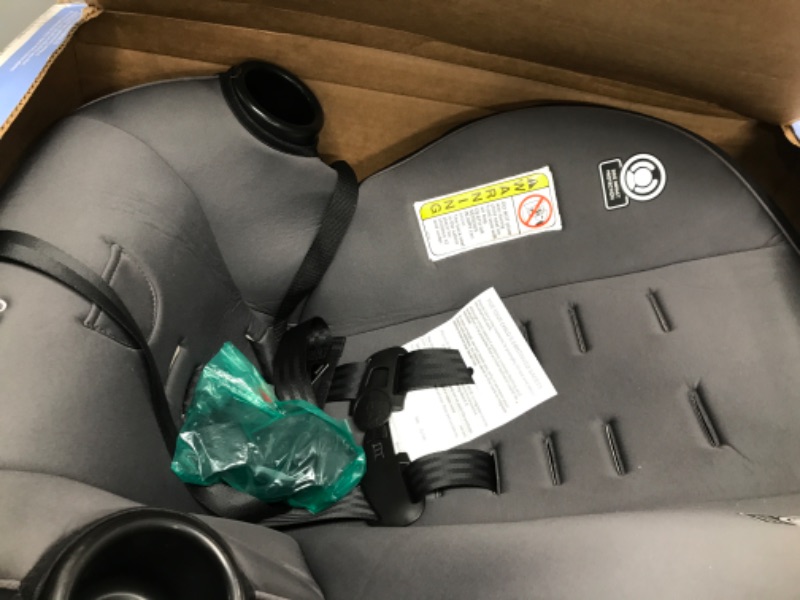 Photo 2 of Cosco Onlook 2-in-1 Convertible Car Seat, Rear-Facing 5-40 pounds and Forward-Facing 22-40 pounds and up to 43 inches, Black Arrows