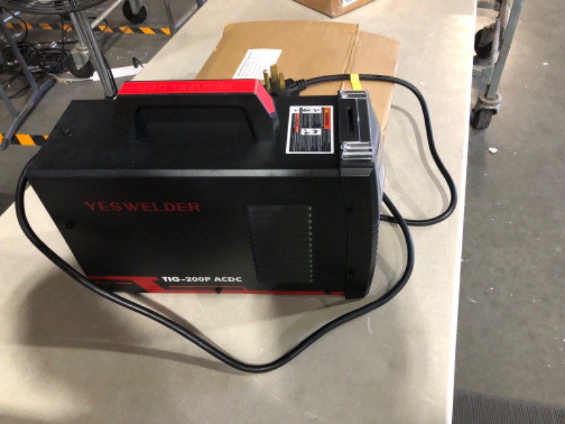 Photo 2 of **NOT TESTED** YESWELDER 200A AC/DC Aluminum Tig Welder with Pulse, Digital Inverter