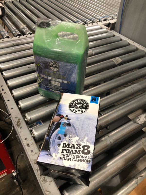 Photo 1 of Chemical Guys EQP_312 TORQ Professional Max Foam 8 Cannon & Honey Dew Snow Foam Soap Kit, 128 fl oz (1 Gallon) 
