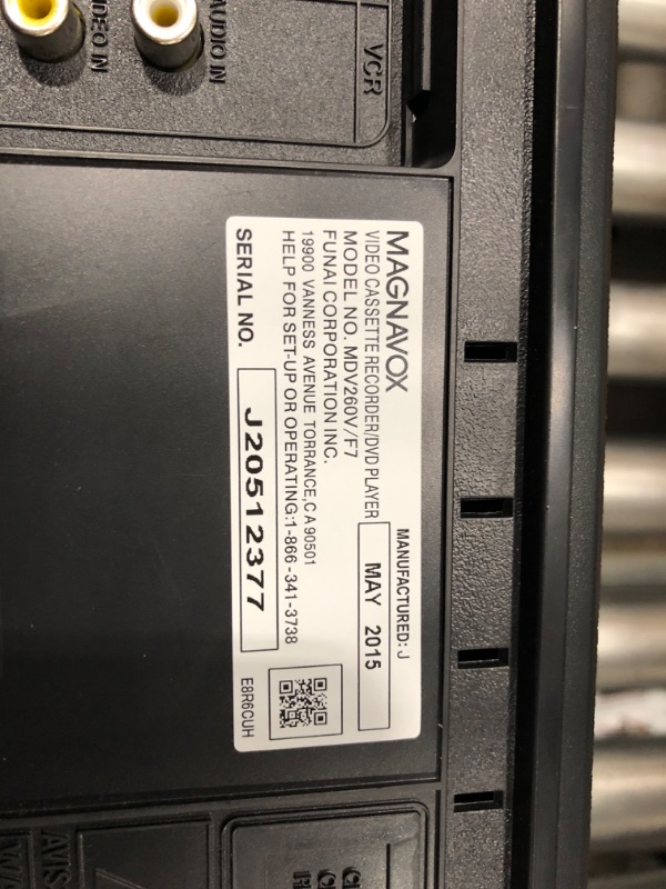 Photo 3 of MAGNAVOX DV220MW9 DVD Player VCR Combo
