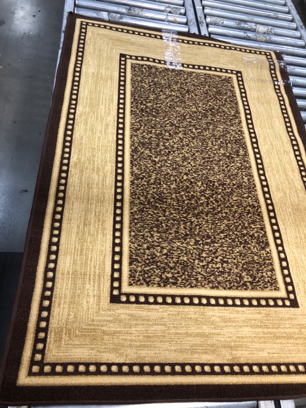 Photo 1 of 3'3 x 4'10 Rug