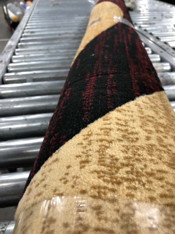 Photo 1 of 5 ft burgundy rug