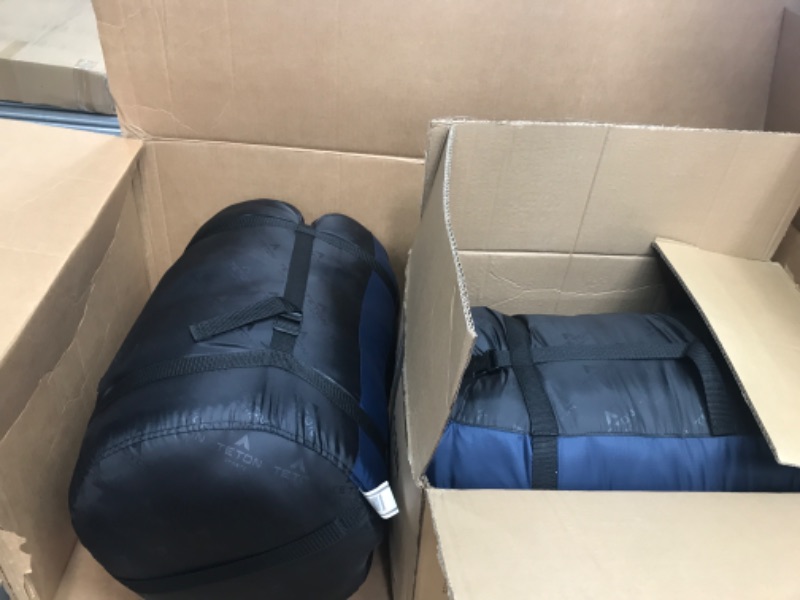 Photo 2 of 2 pack Teton Sports Celsius XL -25 ?F Sleeping Bag