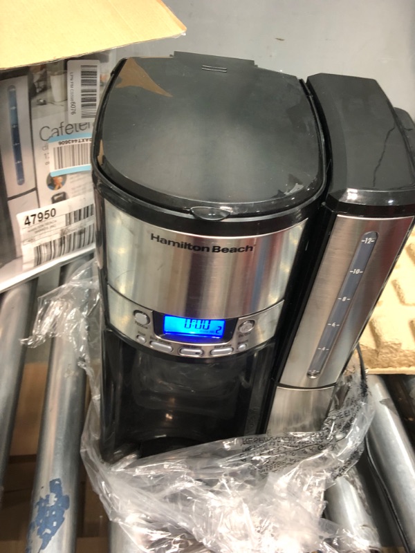 Photo 3 of ***POWERS ON - UNABLE TO TEST FURTHER - NO PACKAGING - PARTS LIKELY MISSING***
Hamilton Beach® 12-Cup BrewStation® Dispensing Coffee Maker with Removable Reservoir