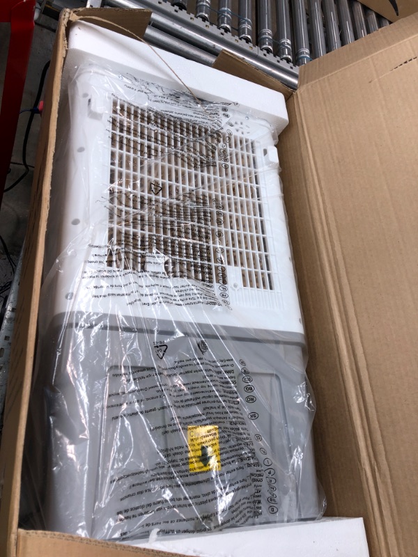 Photo 2 of ALPACA Portable Evaporative Air Cooler 3 in 1 Swamp Cooler with Remote Control, 5.3 Gal Water Tank, 3 Speed Cooling Fan, 4 Ice Packs, Portable Air Conditioner Auto Oscillation for Room, Home & Office 1800CFM