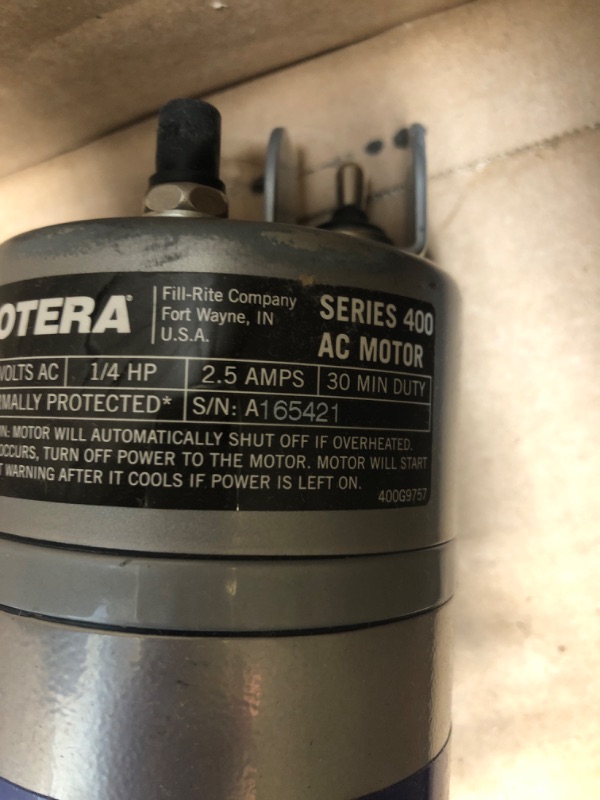 Photo 3 of Sotera - SS460BX674 Chemical Transfer Pump w/Discharge Hose & Manual Nozzle