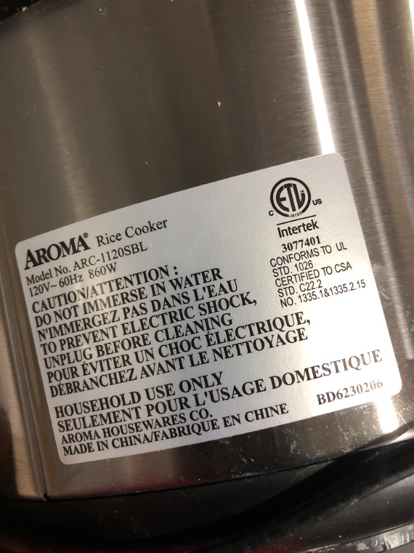 Photo 4 of * see images for damage * 
Aroma Housewares ARC-1120SBL SmartCarb Cool-Touch Stainless Steel Rice Multicooker Food Steamer