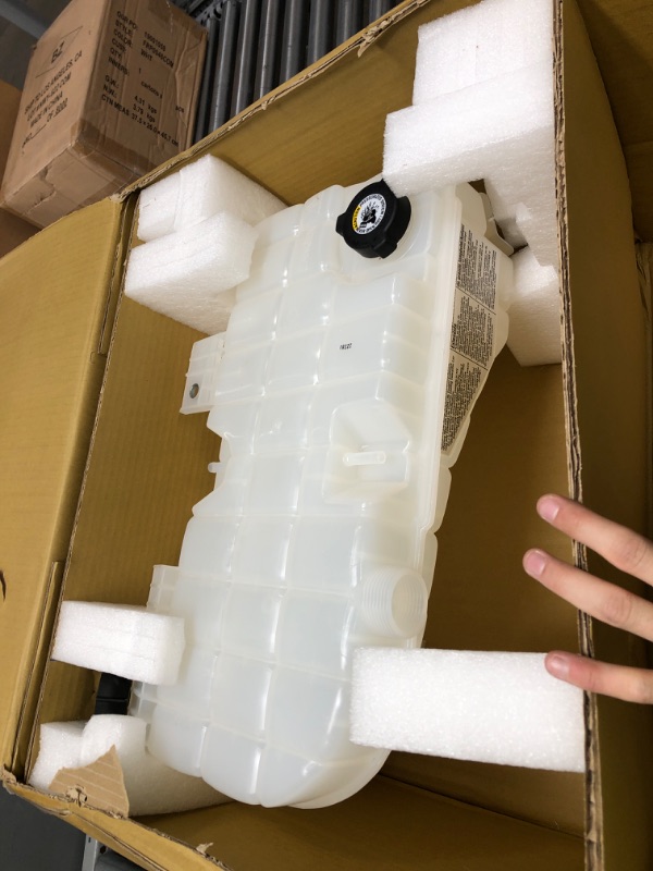 Photo 1 of Dorman 603-5403 Front Engine Coolant Reservoir Compatible with Select Kenworth / Peterbilt Models