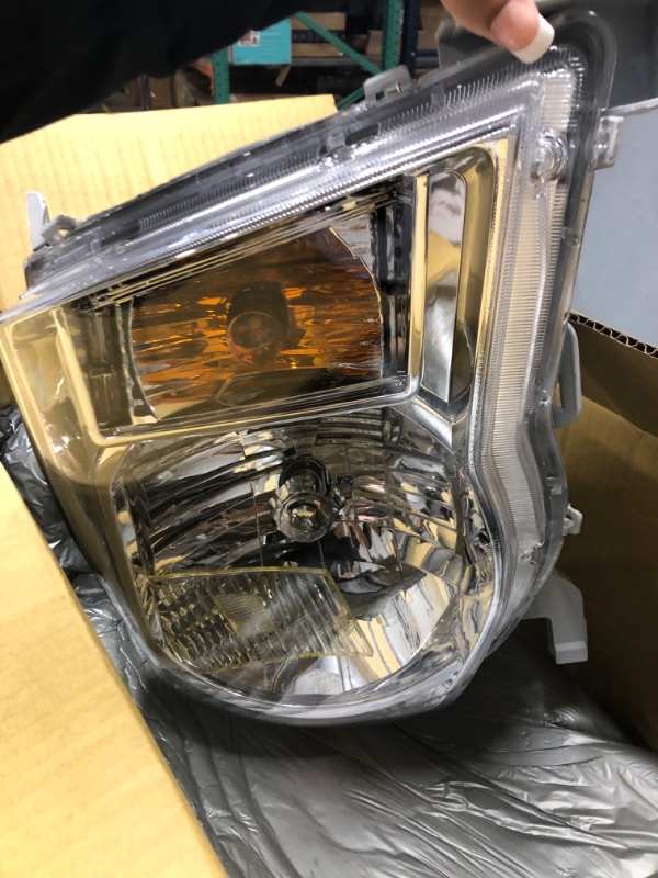 Photo 1 of Dorman 1590993 Passenger Side Headlight Assembly Compatible with Select Toyota Models