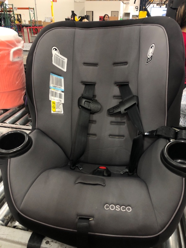 Photo 2 of Cosco Onlook 2-in-1 Convertible Car Seat, Rear-Facing 5-40 pounds and Forward-Facing 22-40 pounds and up to 43 inches, Black Arrows