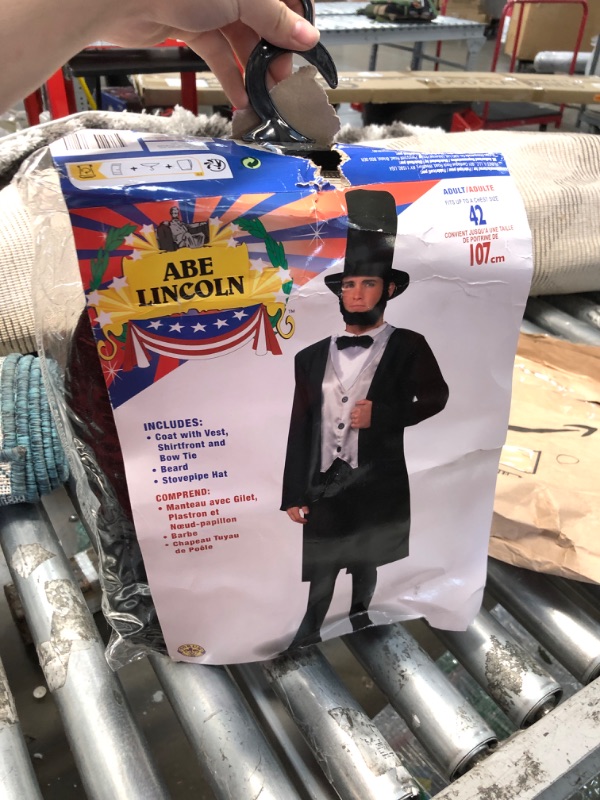 Photo 3 of Forum Novelties Men's Abe Lincoln Costume size  adult fits up to 42'' chest size 