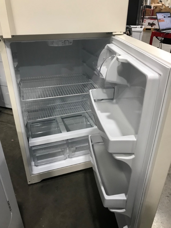 Photo 5 of GE 16.6-cu ft Top-Freezer Refrigerator (Bisque) ENERGY STAR
