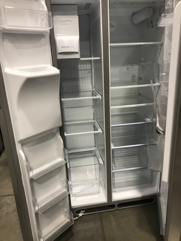 Photo 4 of Frigidaire 22.3-cu ft Counter-depth Side-by-Side Refrigerator with Ice Maker (Stainless Steel)

