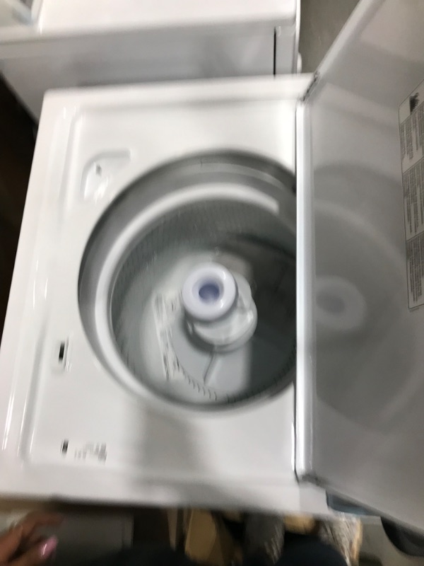 Photo 5 of Whirlpool 3.5-cu ft High Efficiency Agitator Top-Load Washer (White)
