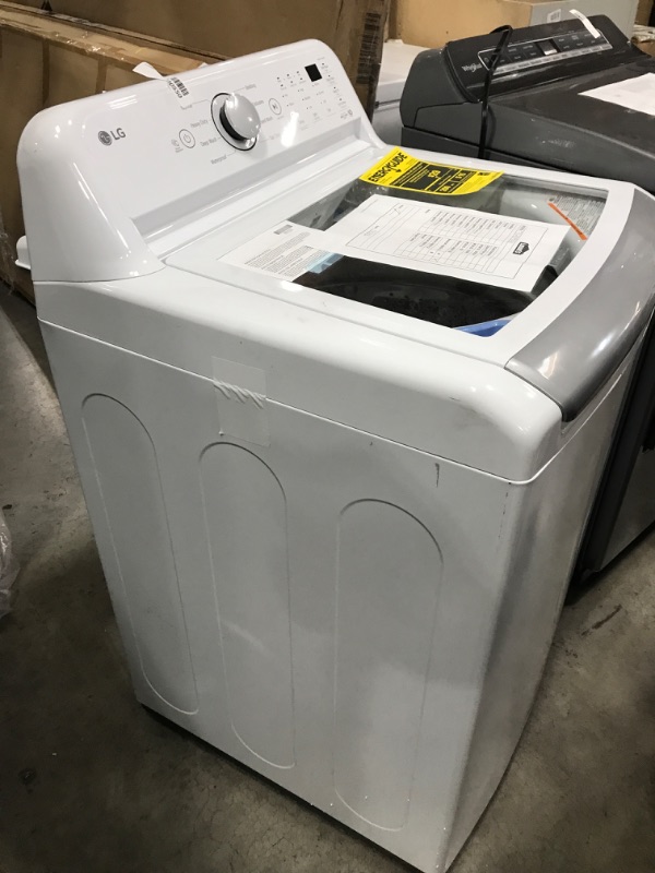 Photo 2 of LG 4.8-cu ft High Efficiency Agitator Top-Load Washer (White) ENERGY STAR
