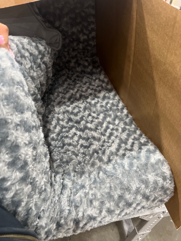 Photo 1 of 20" dog bed  
